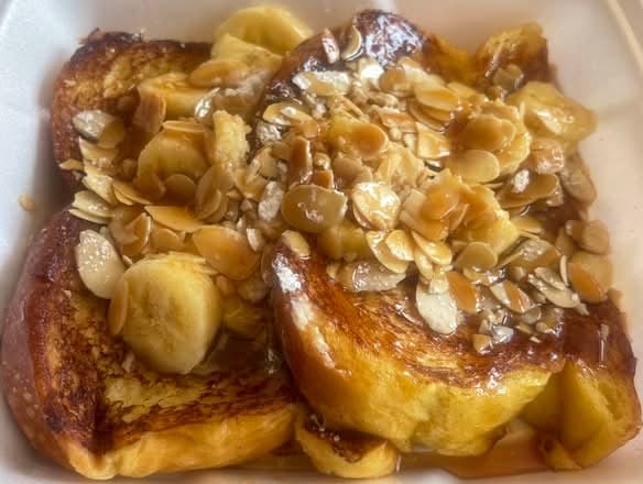 BANANAS FOSTER FRENCH TOAST (2).